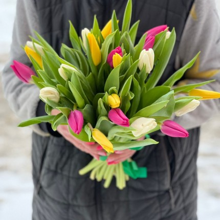 Букет из разноцветных тюльпанов - заказать с доставкой в по Наволокам
