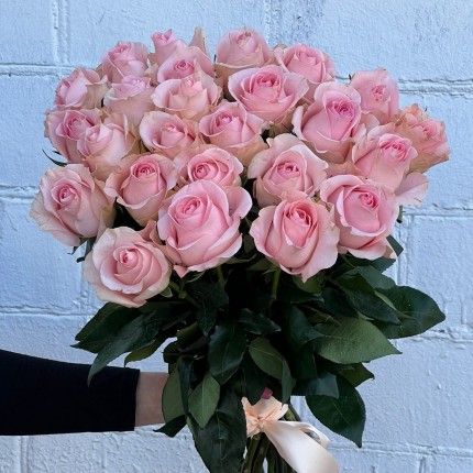 Букет из нежных розовых роз - купить с доставкой в по Наволокам